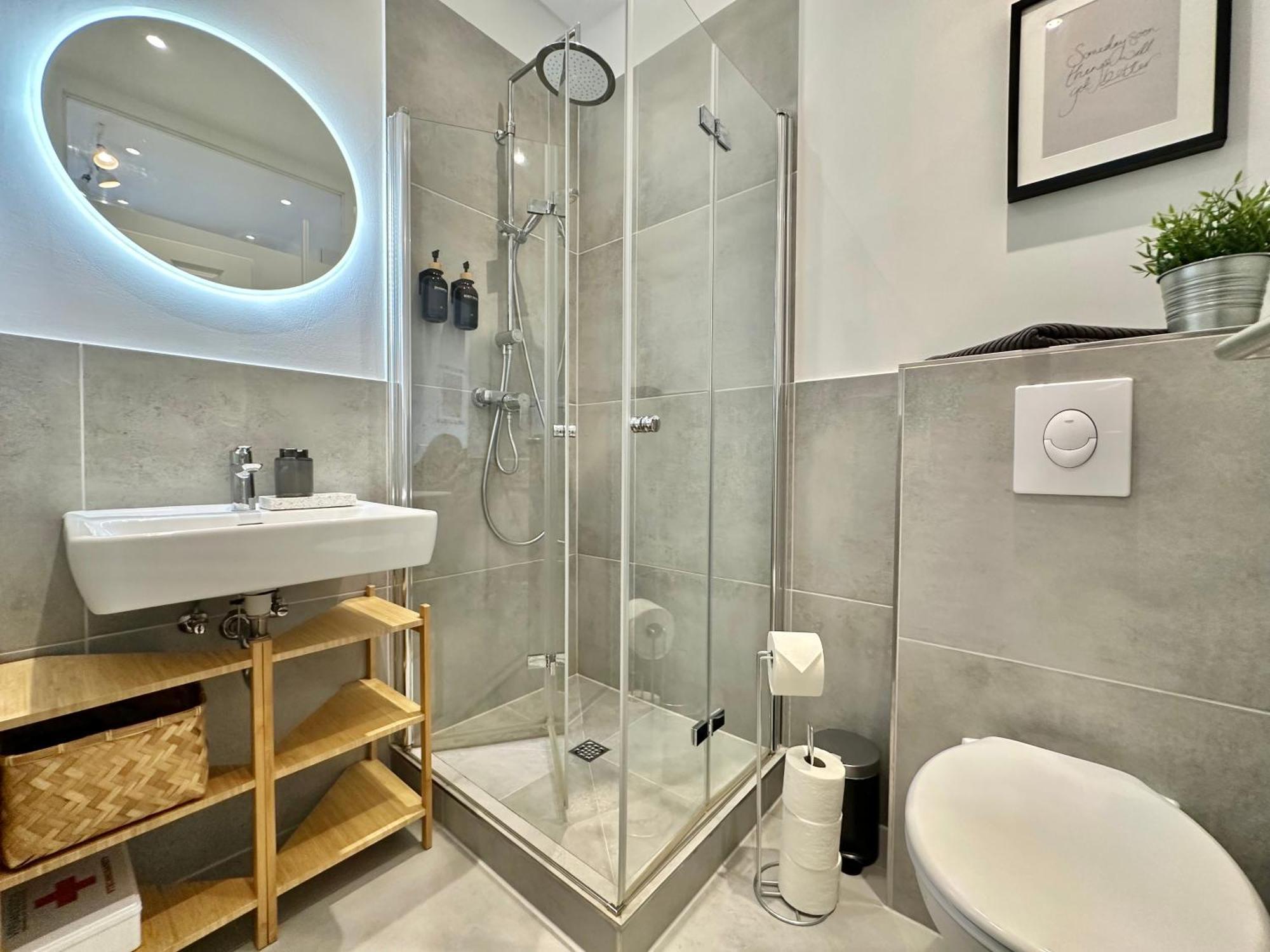 250M Rhine - Quiet Appartement Near Centralstation- Secretplace-K-111-S Coblenza Esterno foto