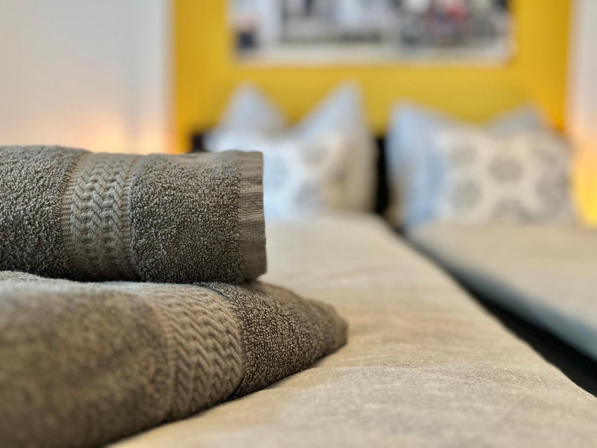 250M Rhine - Quiet Appartement Near Centralstation- Secretplace-K-111-S Coblenza Esterno foto